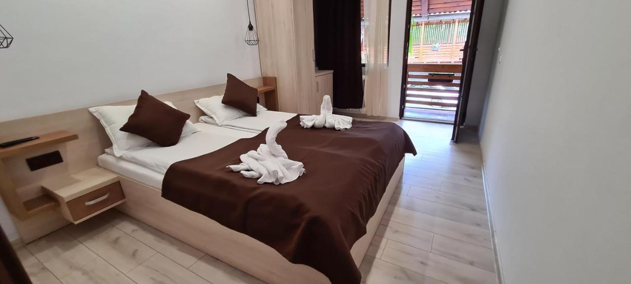 Casa Edy Hotel Совата Екстериор снимка