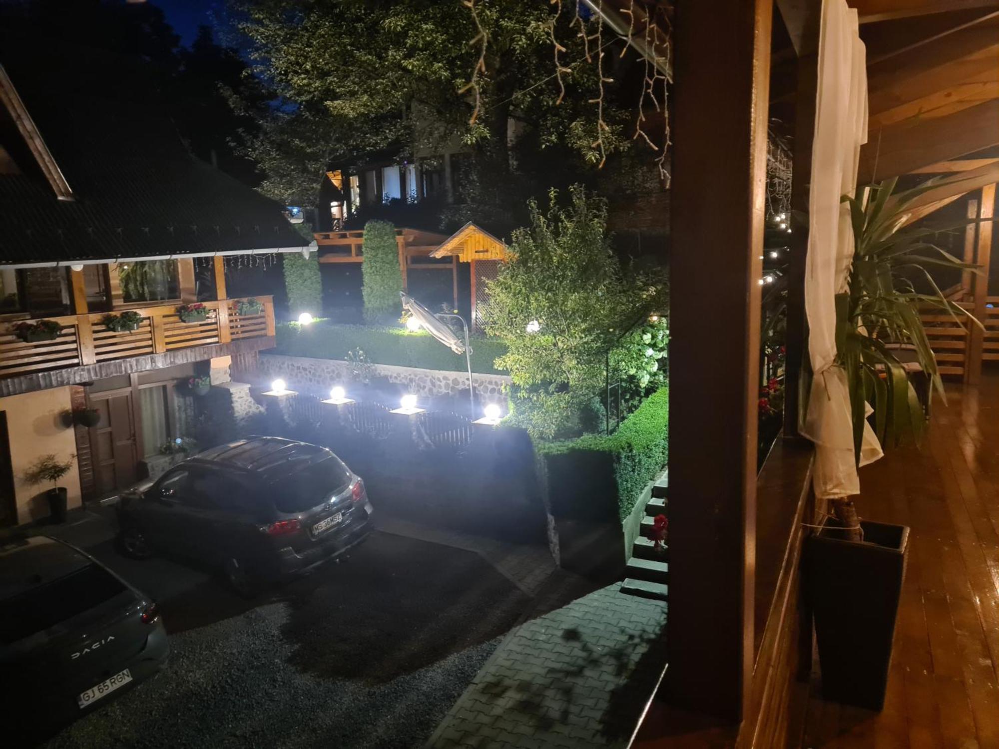 Casa Edy Hotel Совата Екстериор снимка